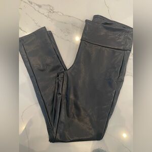 Kendall & Kylie Faux Leather Leggings Size Small